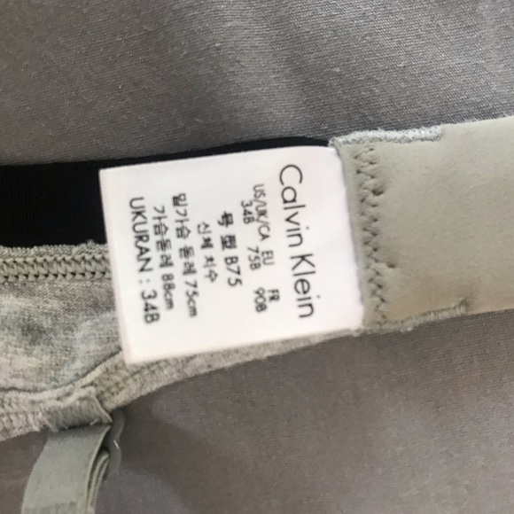 calvin klein push-up bra - Picture 3 of 3